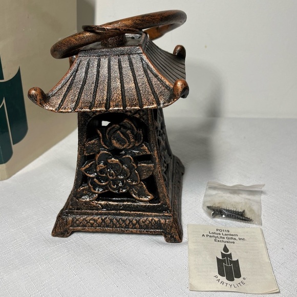 PartyLite Antique Bronze Cast Iron LOTUS LANTERN - Picture 3 of 7
